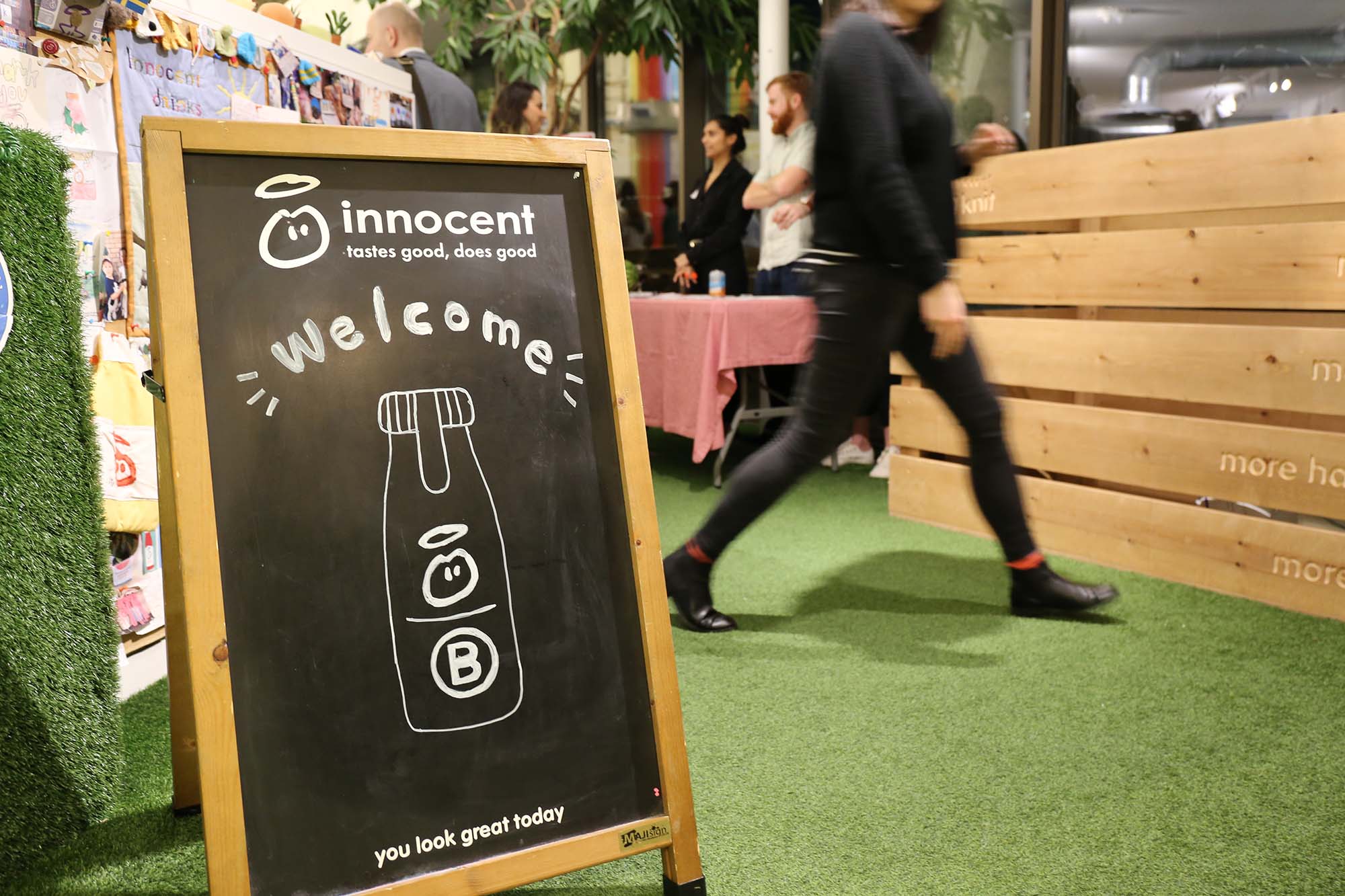 innocent-welcome-sign